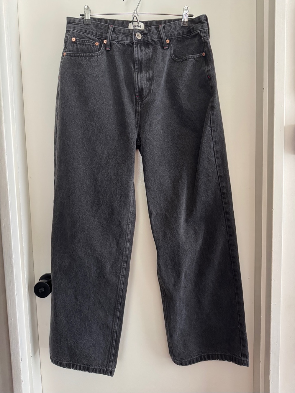ELWOOD Black Straight-Leg Jeans - size 34